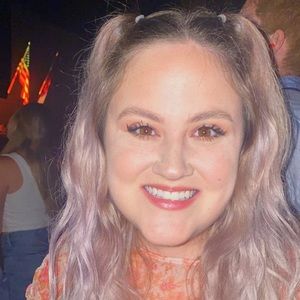 Meet your Posher, Carlie